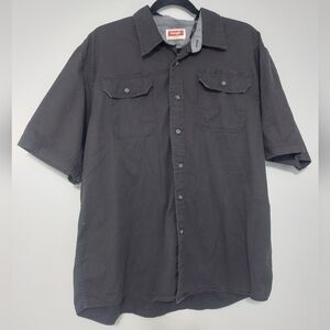 WRANGLER XL black button down tshirt